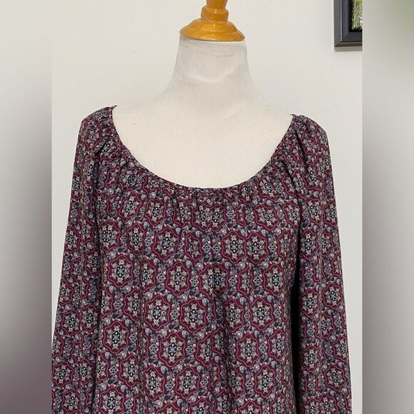 Bobeau Relaxed Top Blouse Tile Print Medallion Boat Neck Top Burgundy Size S - Picture 3 of 13